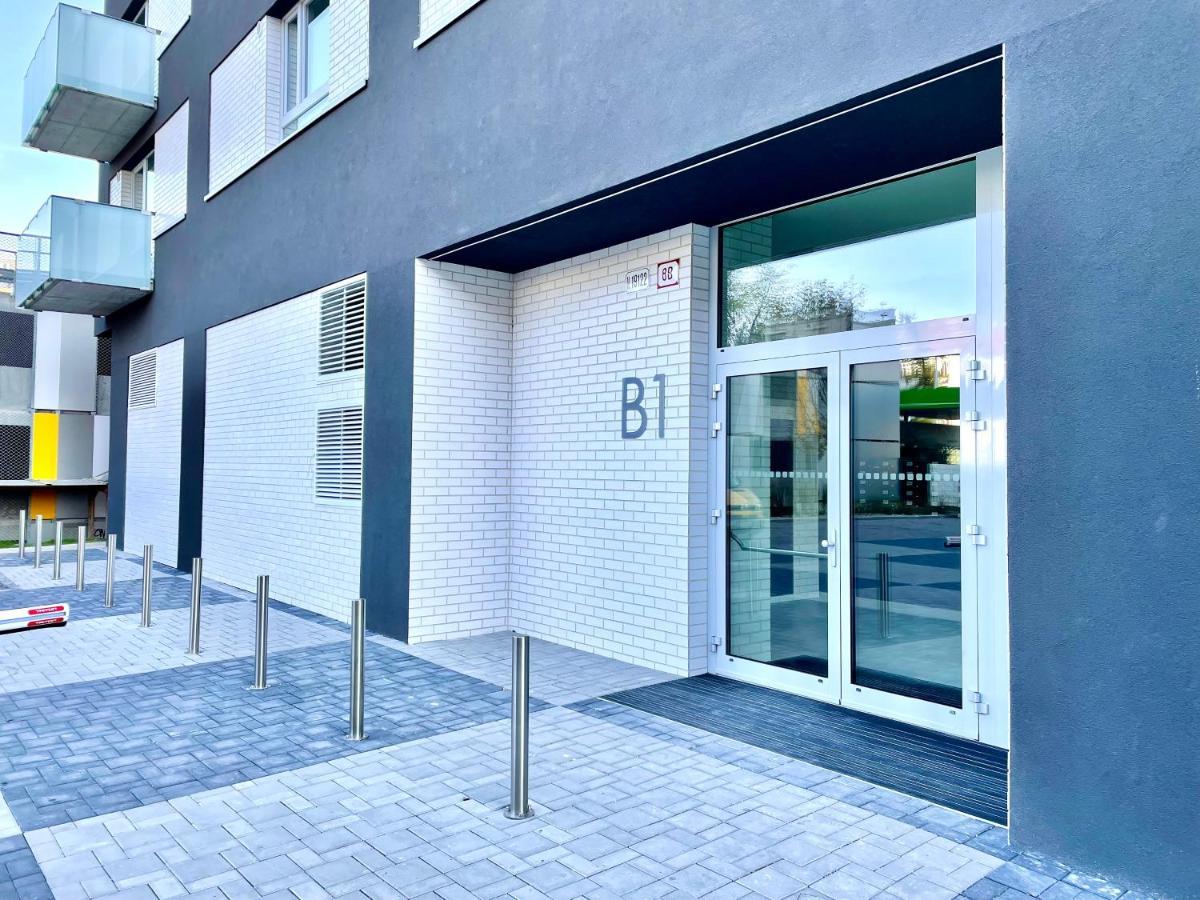Appartamento Kamzik Bratislava Esterno foto